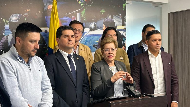 Mesa de concertación define última oportunidad para el salario mínimo de 2025 o será por decreto