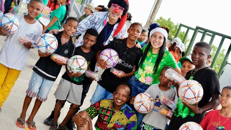 500 niños de Caño del Oro celebran la Navidad con unión y esperanza, gracias a la Alcaldía de Cartagena