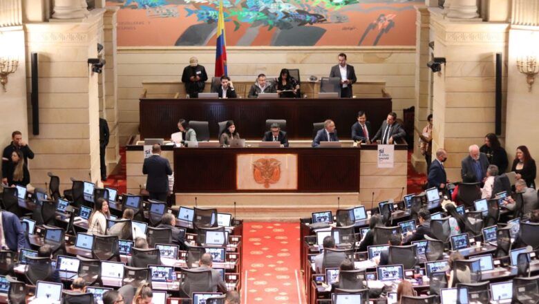 En sesiones extraordinarias se logró el 50 % del debate de la reforma a la salud