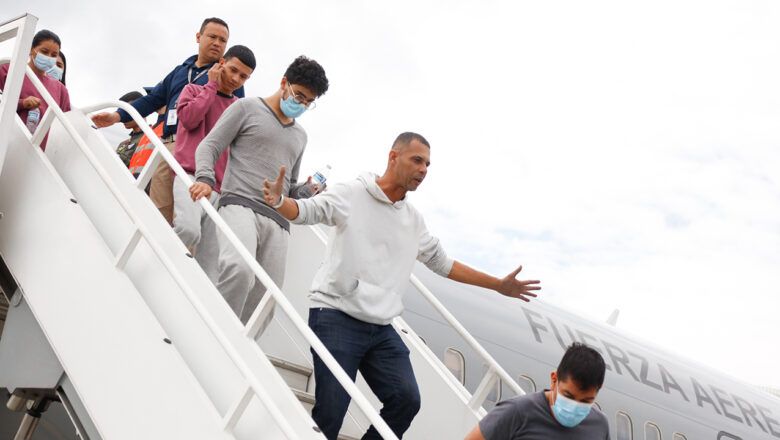 Créditos asociativos a colombianos deportados desde Estados Unidos, ofrece Prosperidad Social