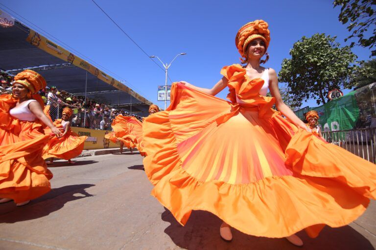 estudiantes EDA. Carnaval ed