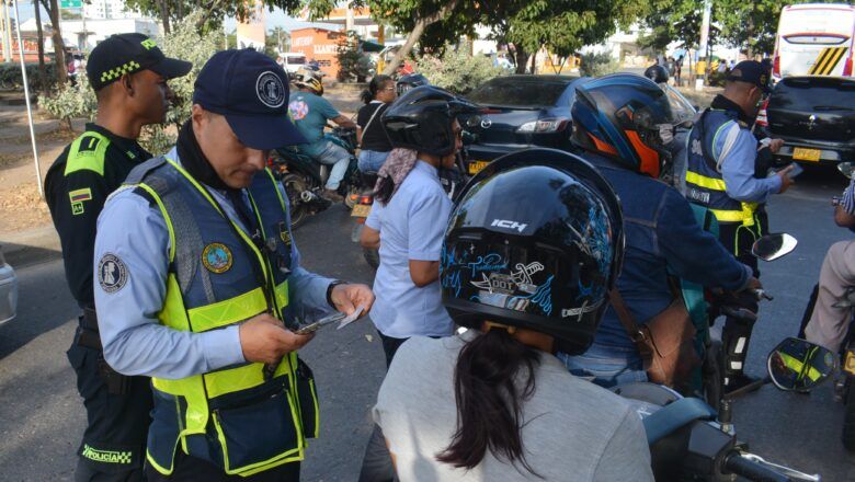 Más de 100 vehículos inmovilizados y 120 comparendos: mano dura del DATT contra las infracciones
