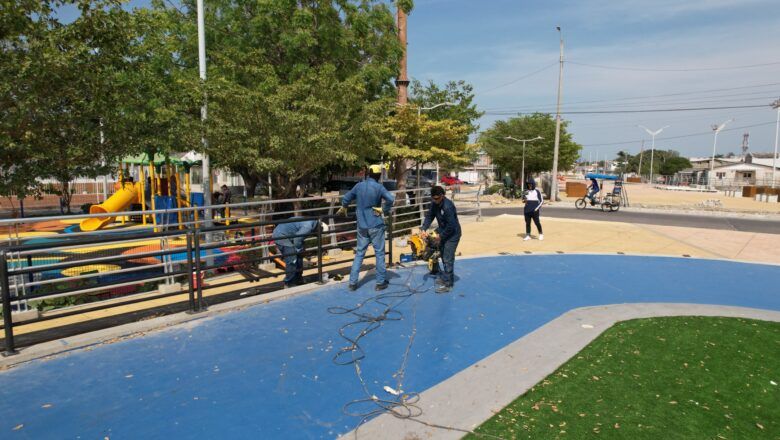 Avanzan obras de la segunda fase del parque lineal del Malecón de Rebolo