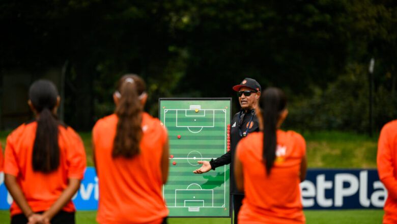 Selección Colombia Femenina Sub-17 trabaja a doble jornada