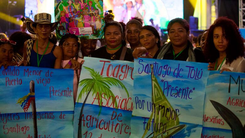 Gobierno honra a mujeres lideresas con más de mil indemnizaciones y refuerza su compromiso con la paz y la reparación