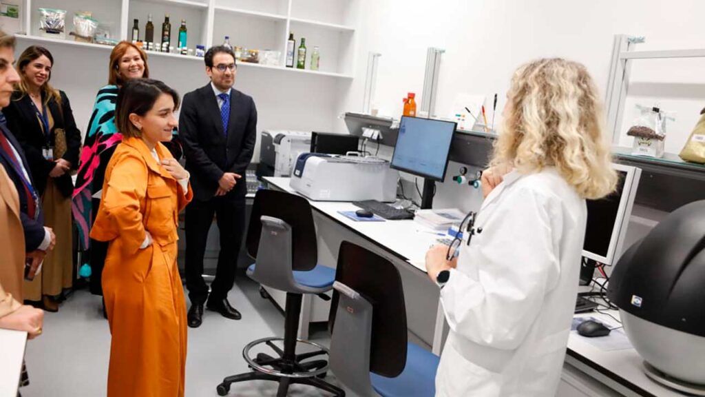 Organismo Internacional de Energía Atómica (OIEA) y Gobierno estudiaran usos industriales de la hoja de coca usos industriales hoja de coca ed