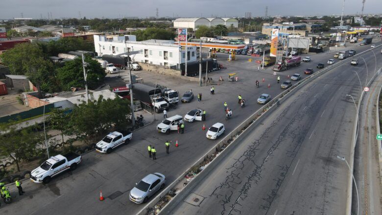 Certifican a 22 conductores de bus en competencias, gracias a la alianza entre el SENA y el SETP