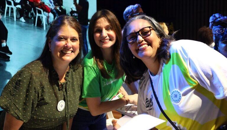 200 mujeres se graduaron de la primera Escuela de Liderazgo promovida por la primera dama Katia Nule