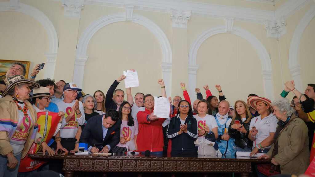 250613 En el Senado se estan definiendo intereses presidente Petro 1280