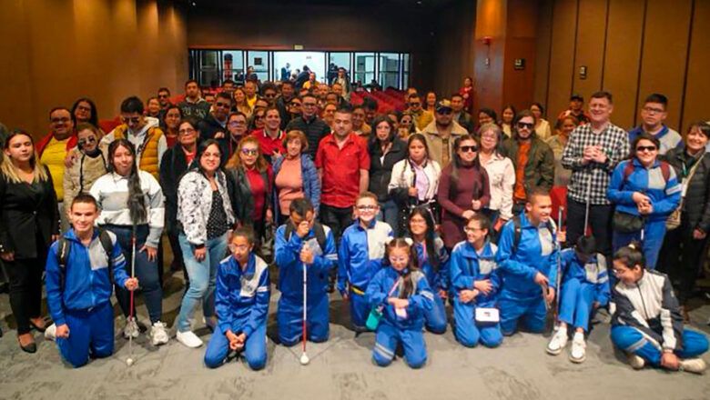 Gobierno nacional fortalece la inclusión digital de las personas con discapacidad visual y baja visión