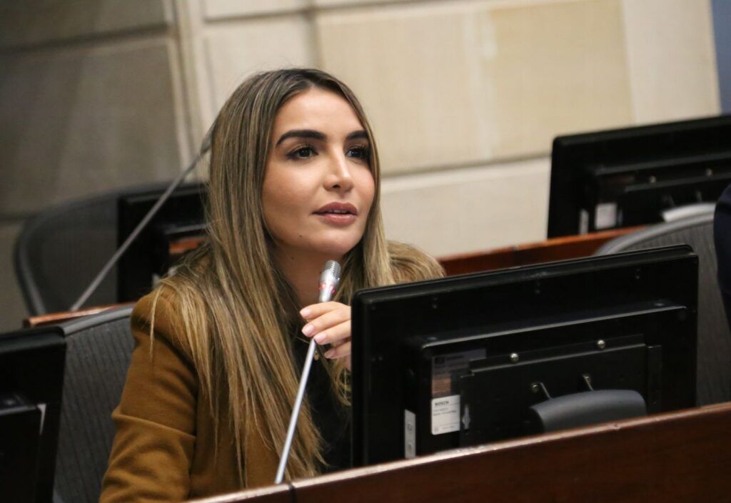 nadia blell senado ed