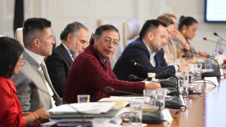 Discusión del decreto de consulta popular “ya no es jurídica”, aseguró el presidente Petro