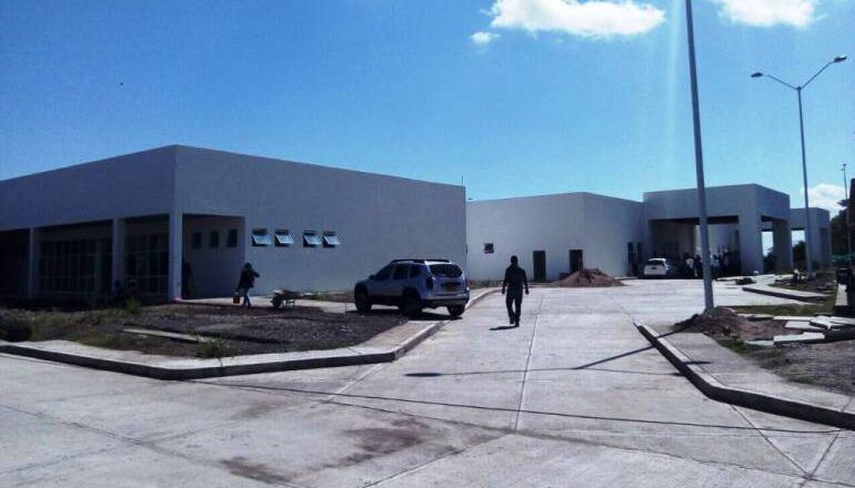 Gobierno entrega primer hospital público autosostenible energéticamente de la Costa Caribe