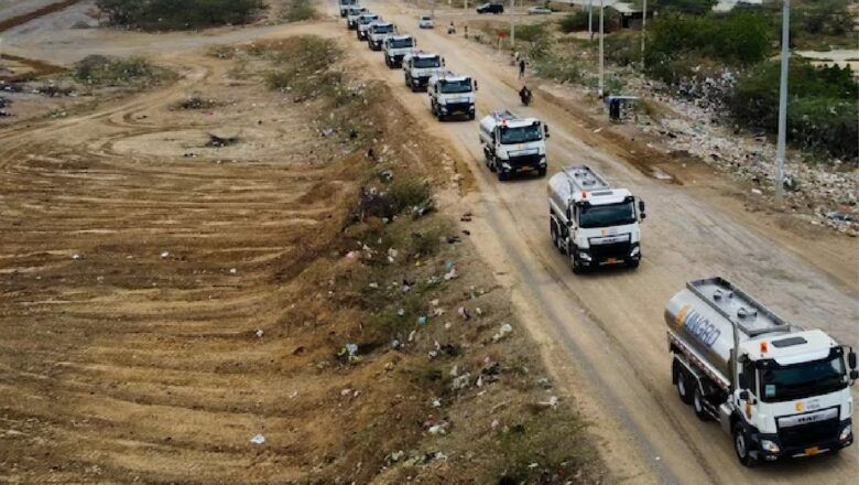 Destitución e inhabilidad general de 18 años a Olmedo López y de 20 a Sneyder Pinilla por pago de sobrecostos en adquisición de carrotanques