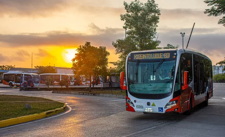 Ampliación de estaciones y modernización tecnológica con recursos de regalías en Transcaribe