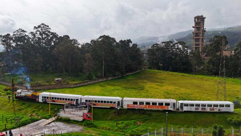 Presidente Petro pide habilitar tren de pasajeros entre Chiriguaná y Santa Marta y celebra reactivación entre Duitama y Sogamoso