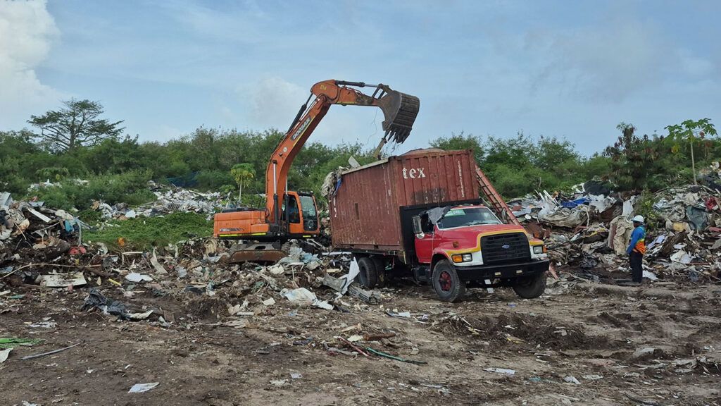 250814 UNGRD pone fin a basureros a cielo abierto providencia ed
