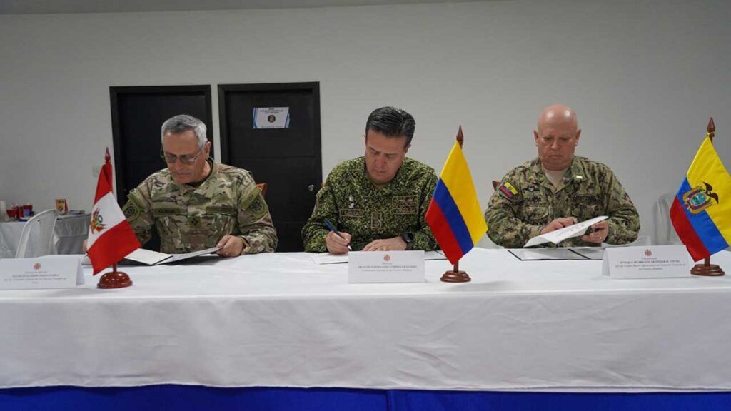 Colombia, Perú y Ecuador ejercen control sobre la triple frontera que comparten en la Amazonía iloitares col peru ecua ed