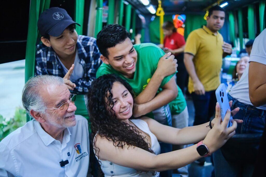 Gobernación del Atlántico celebró la inclusión con la 'Carrera de los Sueños' en las calles de Sabanalarga verano estudiantes ed