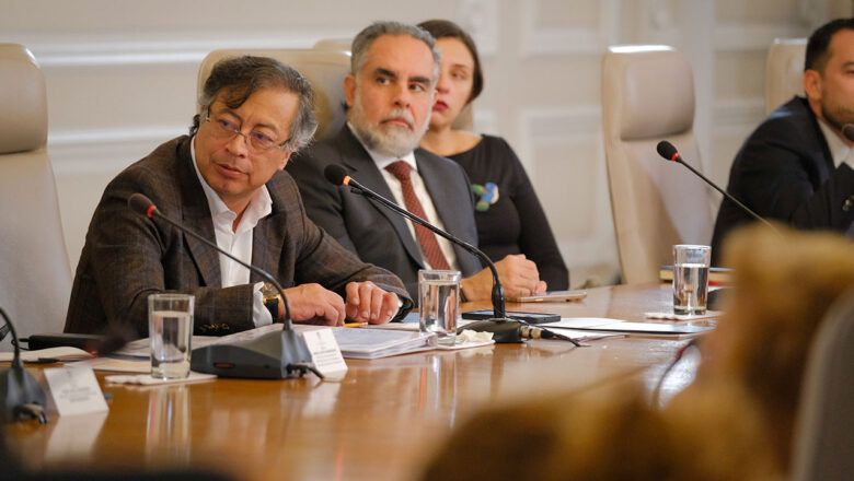 Gobierno pide investigar relación de exgerentes regionales de Nueva EPS, antes de la intervención, con elección de magistrado Carlos Camargo