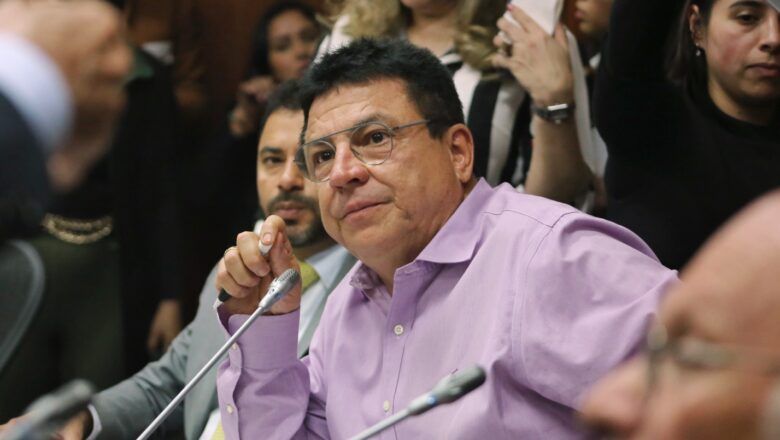 ‘Estamos listos para dar el debate sobre reforma de la salud’: Presidente de Comisión VII