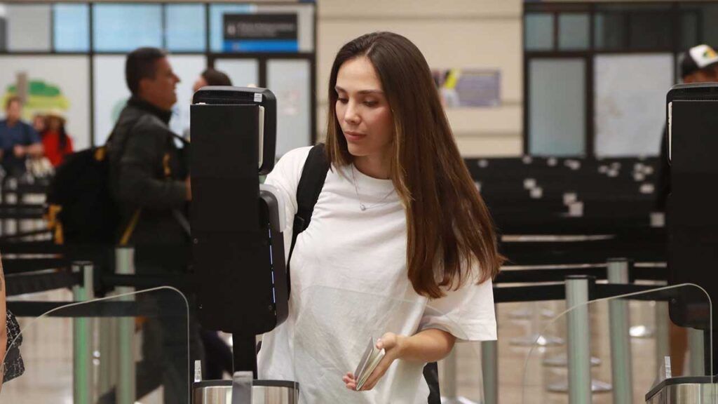 viajeros internacionales y Migracion ed