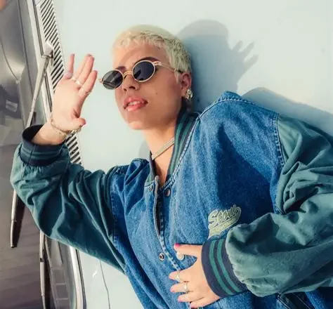 Annasofia lanza su nuevo sencillo ‘Lo dejo fluir’