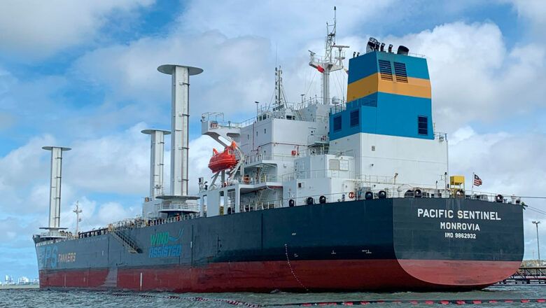 Ecopetrol transportó 300 mil barriles de nafta en buque de propulsión eólica, que reduce en 49% emisión de CO2