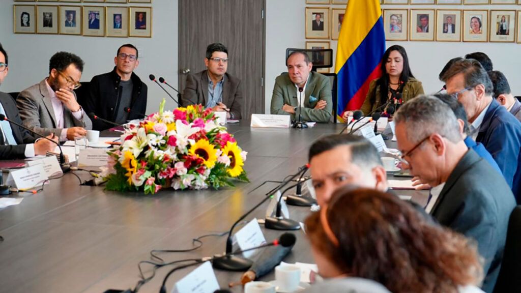 El primero de diciembre se iniciará concertación del salario mínimo para 2026 mesa concertacion del salario minimo para 2026 ed