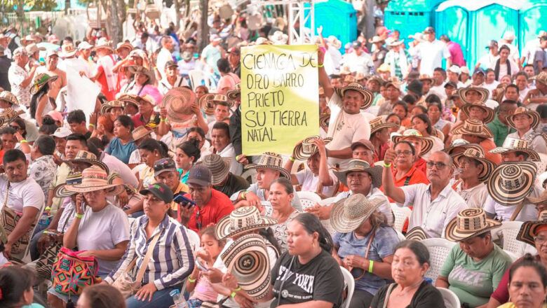 Pueblo Zenú recibe 466 hectáreas de tierra en Reforma Agraria