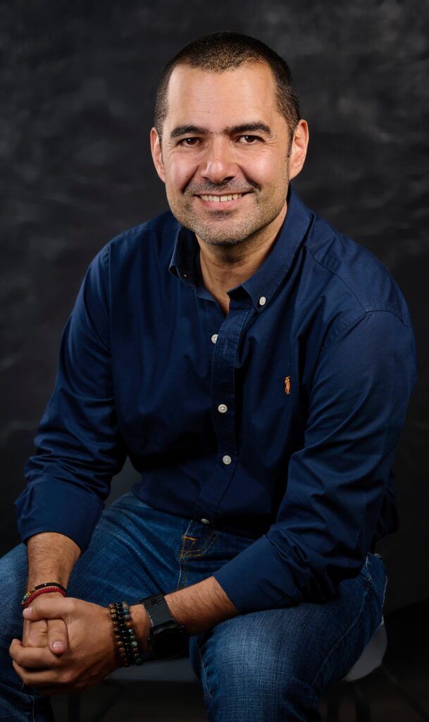 Rodrigo Leon ed scaled e1766429733961