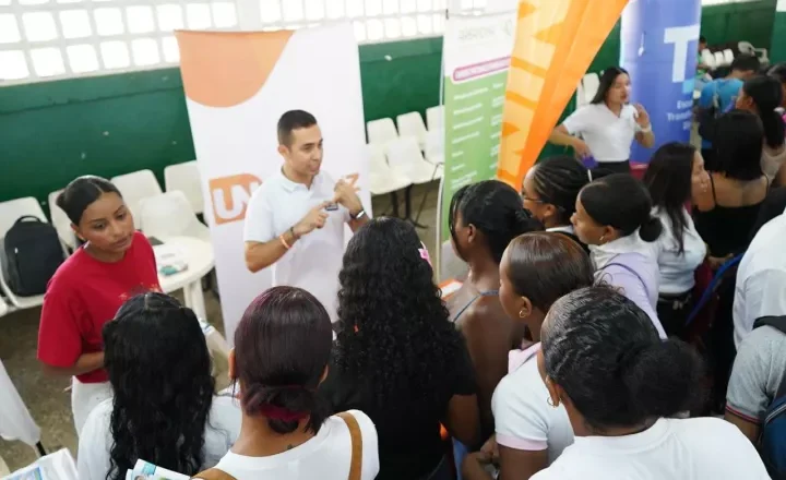Con éxito se llevó a cabo la Feria Universitaria de Becas Cartagena