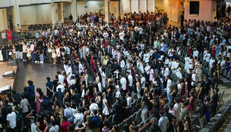 Más de 1.600 jóvenes de Barranquilla alcanzan su doble titulación junto a la IUB