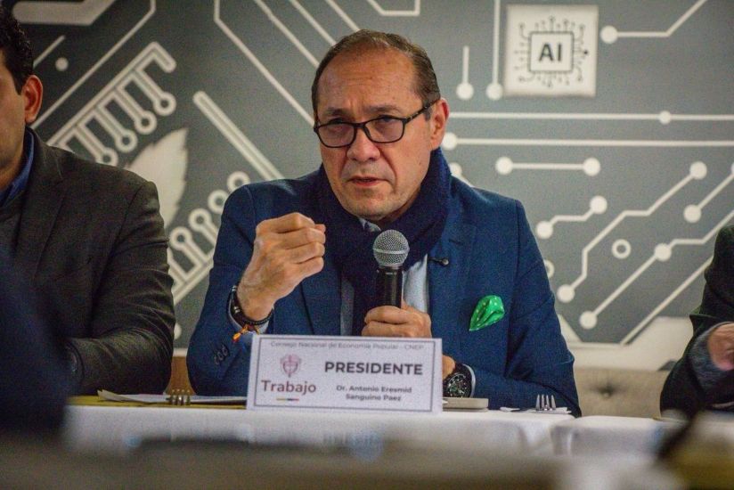 “Hay que garantizar protección social a las trabajadoras y trabajadores de la economía popular”: ministro Antonio Sanguino mintrabajo sanguino ed