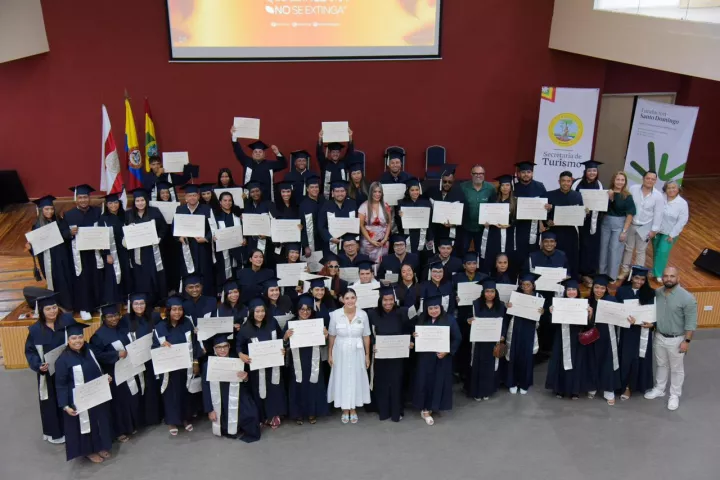 Cartagena cuenta con 209 nuevos profesionales del turismo gracias a la Escuela de Oficios Hoteleros y Turísticos turismo cartagena ed