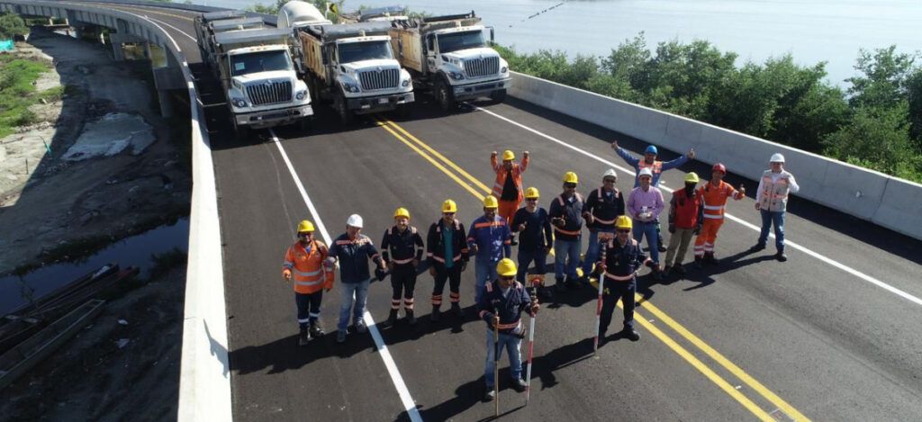 Con inversión de $374.000 millones, se entregó proyecto estratégico para la conectividad regional del Caribe colombiano variante cienaga ed