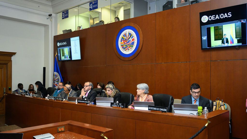 Ante la OEA Colombia ed