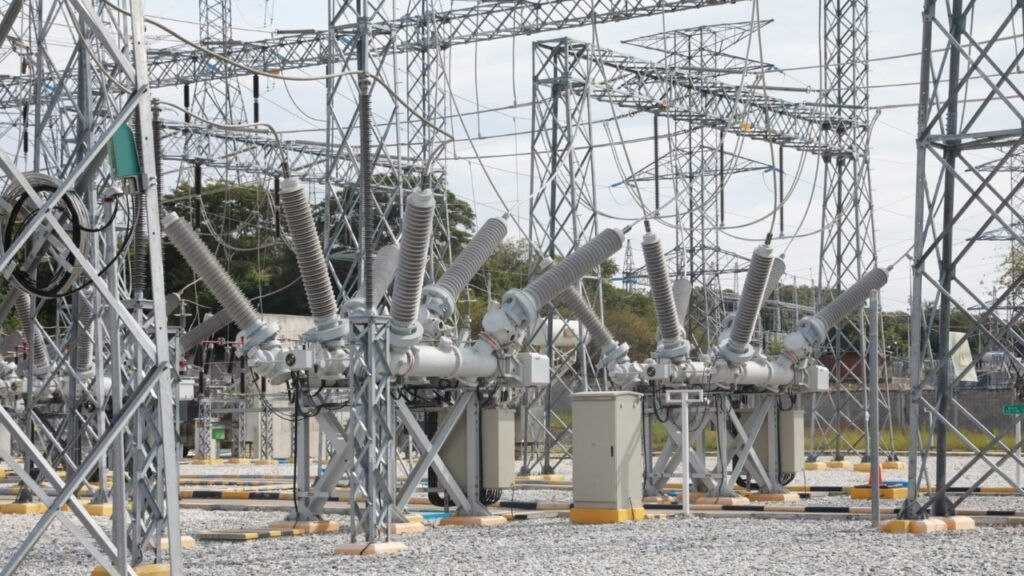 Gobierno defiende medidas para fortalecer sector eléctrico, decretadas al amparo de la Emergencia Económica rtedes planta eklectrica ed