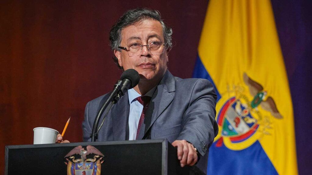 Respaldo a gestión del presidente Petro aumentó 11 puntos y alcanzó el 49,1% en febrero de 2026, según encuesta de Invamer