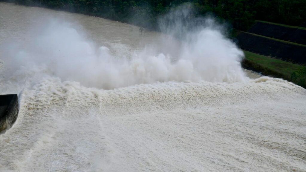 Gobierno y Urrá acuerdan medidas urgentes para proteger a familias damnificadas por inundaciones