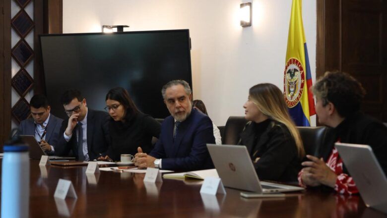 Gobierno nacional refuerza seguridad de quienes avanzan en la  contienda presidencial