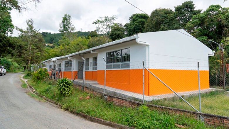 632 proyectos para mejorar colegios en 25 departamentos