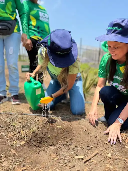 Alcaldía de Barranquilla impulsa en los barrios la siembra de frutas, hortalizas y plantas