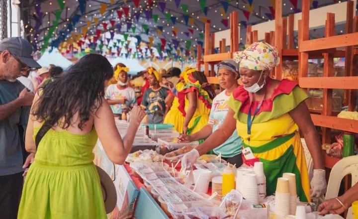 Mujeres palenqueras: símbolo de resistencia y sabor en el XVI Festival del Dulce y Comida Típica Cartagenera