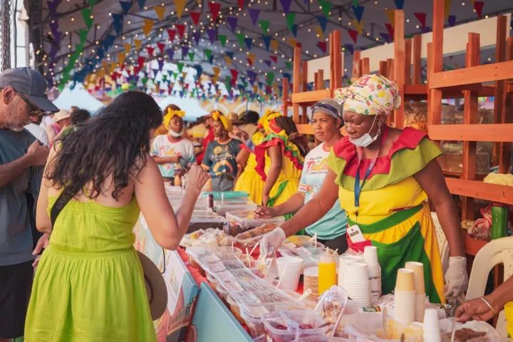 Mujeres palenqueras: símbolo de resistencia y sabor en el XVI Festival del Dulce y Comida Típica Cartagenera