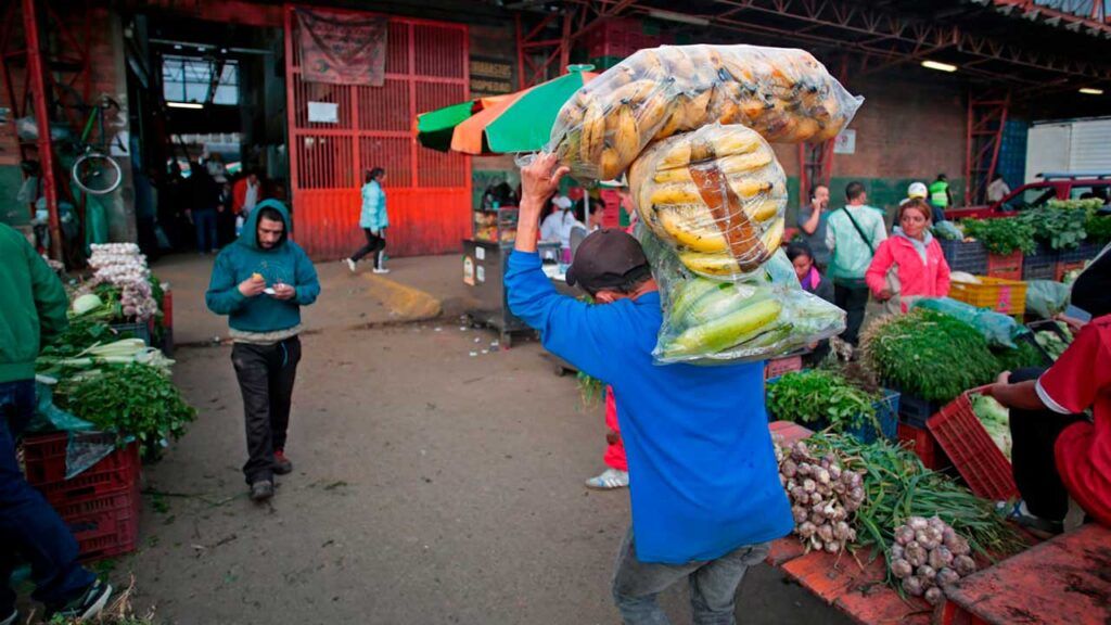 Abastecimiento de alimentos creció 8,3% en marzo: 671.807 toneladas ingresaron a los principales mercados 260416 Abastecimiento de alimentos crecio 8 3 en marzo 671807 toneladas ingresaron 1280