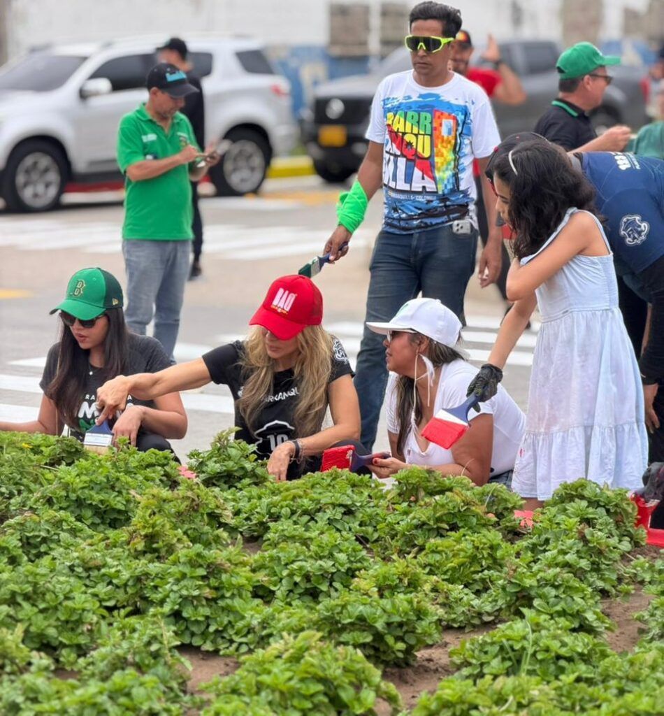 Barranquilla transformó 73 basureros en bellos jardines