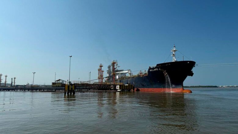 Activada logística de transporte marítimo de diésel desde Reficar hasta el Pacífico colombiano