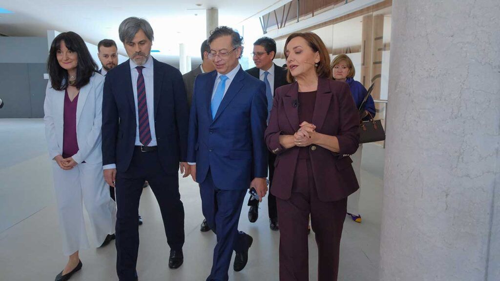 Presidente Petro anuncia reunión con Delcy Rodríguez en Caracas el próximo 24 de abril