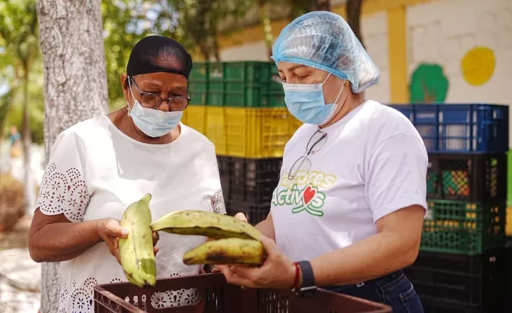 Más de 5.000 adultos mayores con comida garantizada en Cartagena